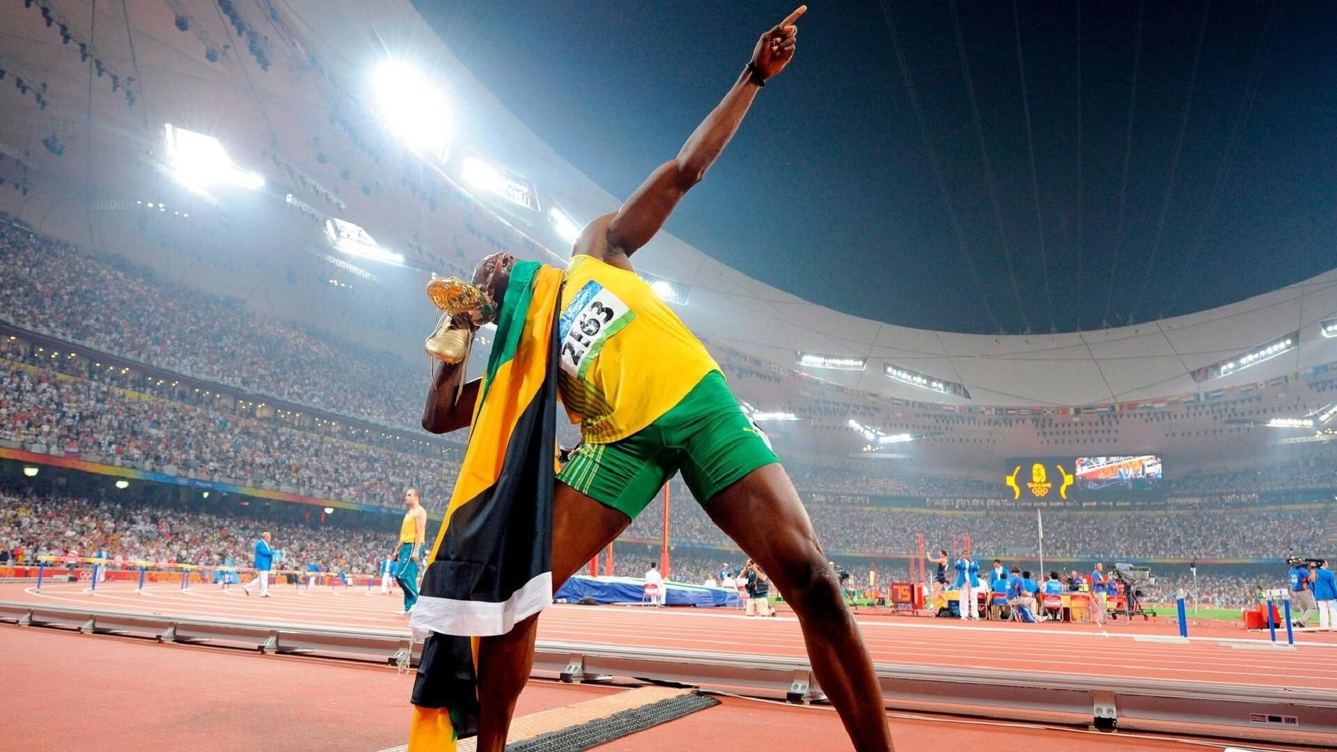 欧博官网APP-德约科维奇连续二十场比赛得分超过惊险取胜，IG挑战极限！